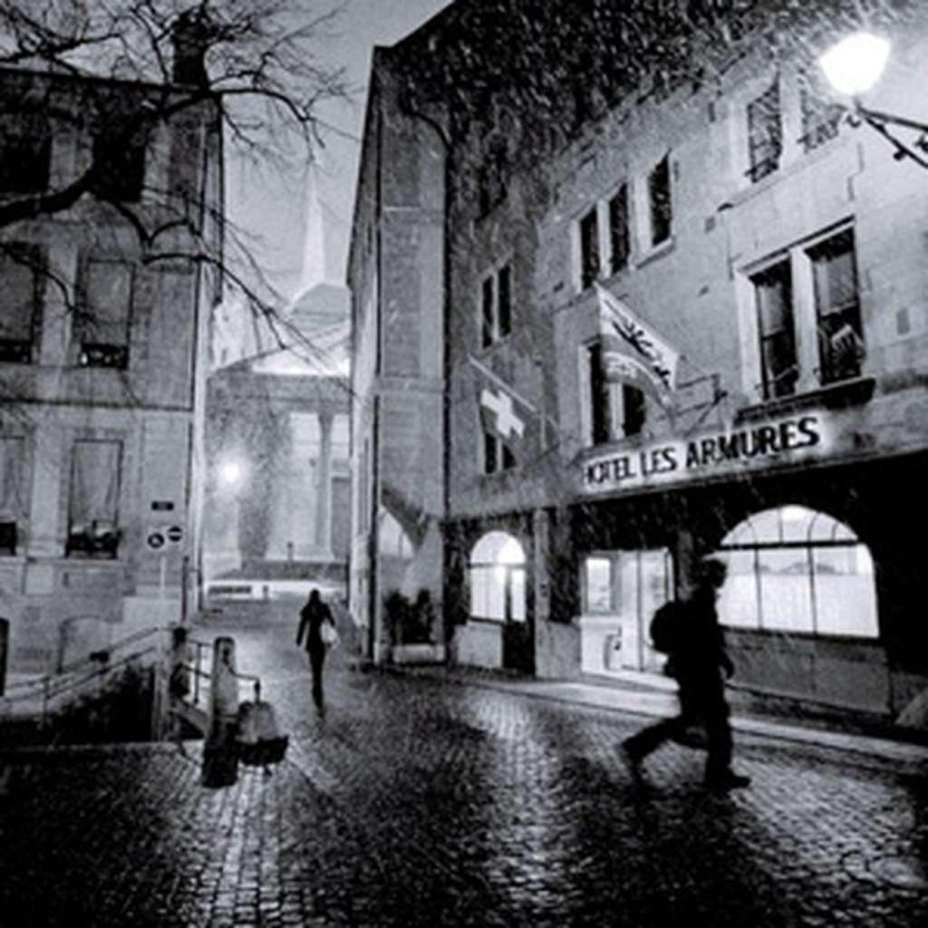 ホテル レ ザミュール ジュネーブ エクステリア 写真 The Hôtel des Armures in 1930